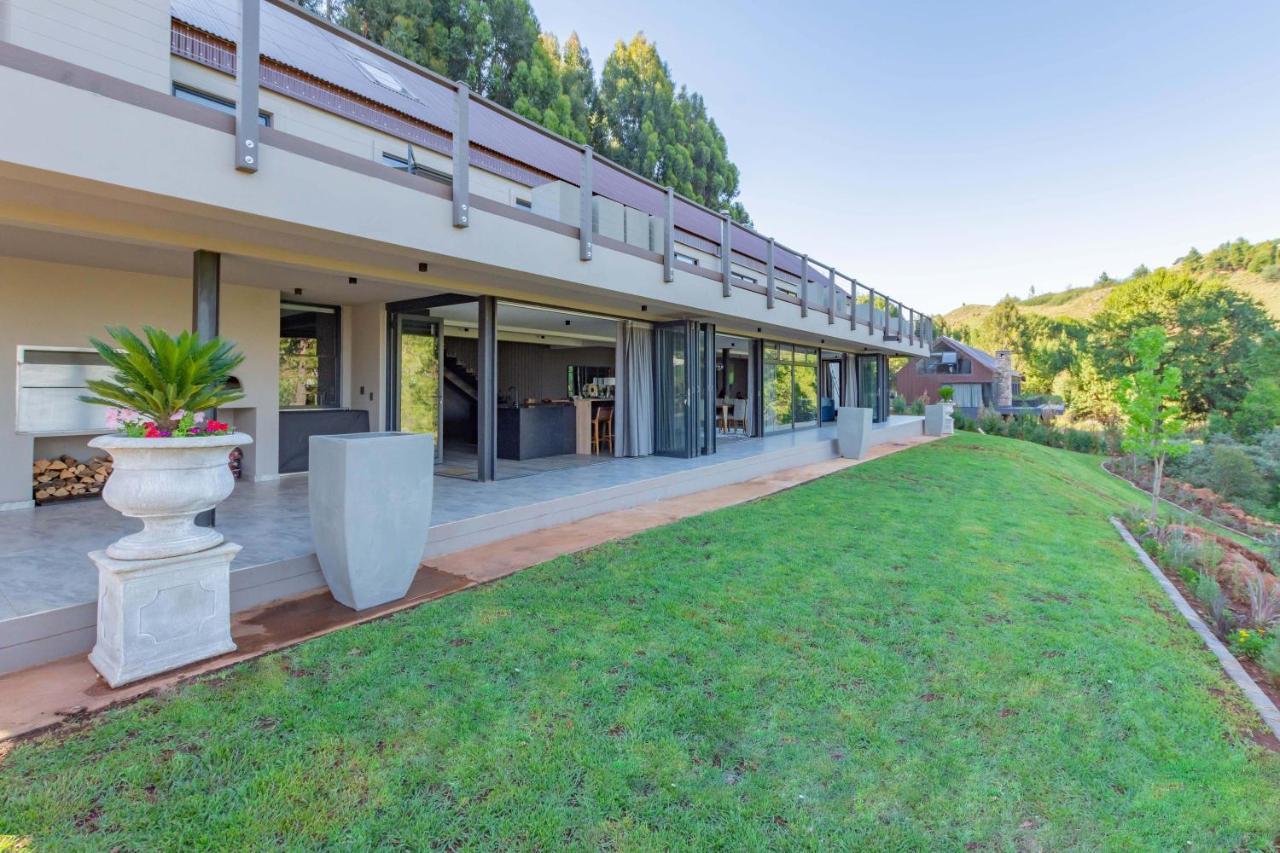 Misty Meadows Villa Dullstroom Exterior photo
