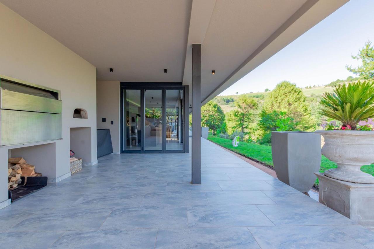 Misty Meadows Villa Dullstroom Exterior photo